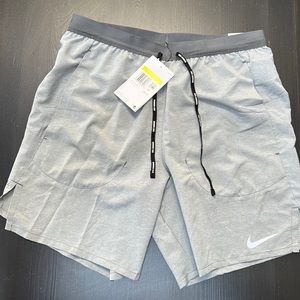 NWT Nike Standard Fit 7” Length Shorts